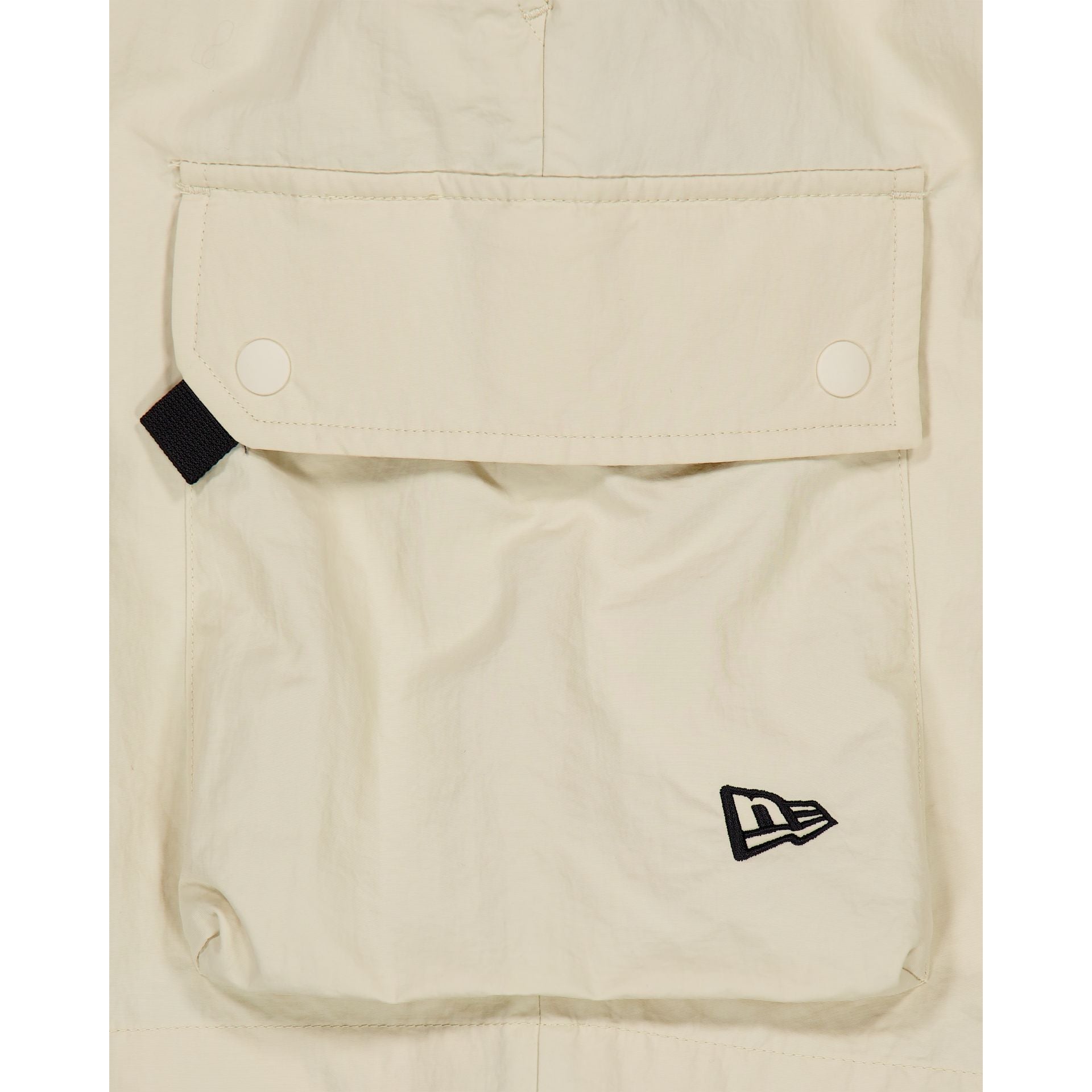 New Era Cap Ivory Outdoor Shorts - Image 5