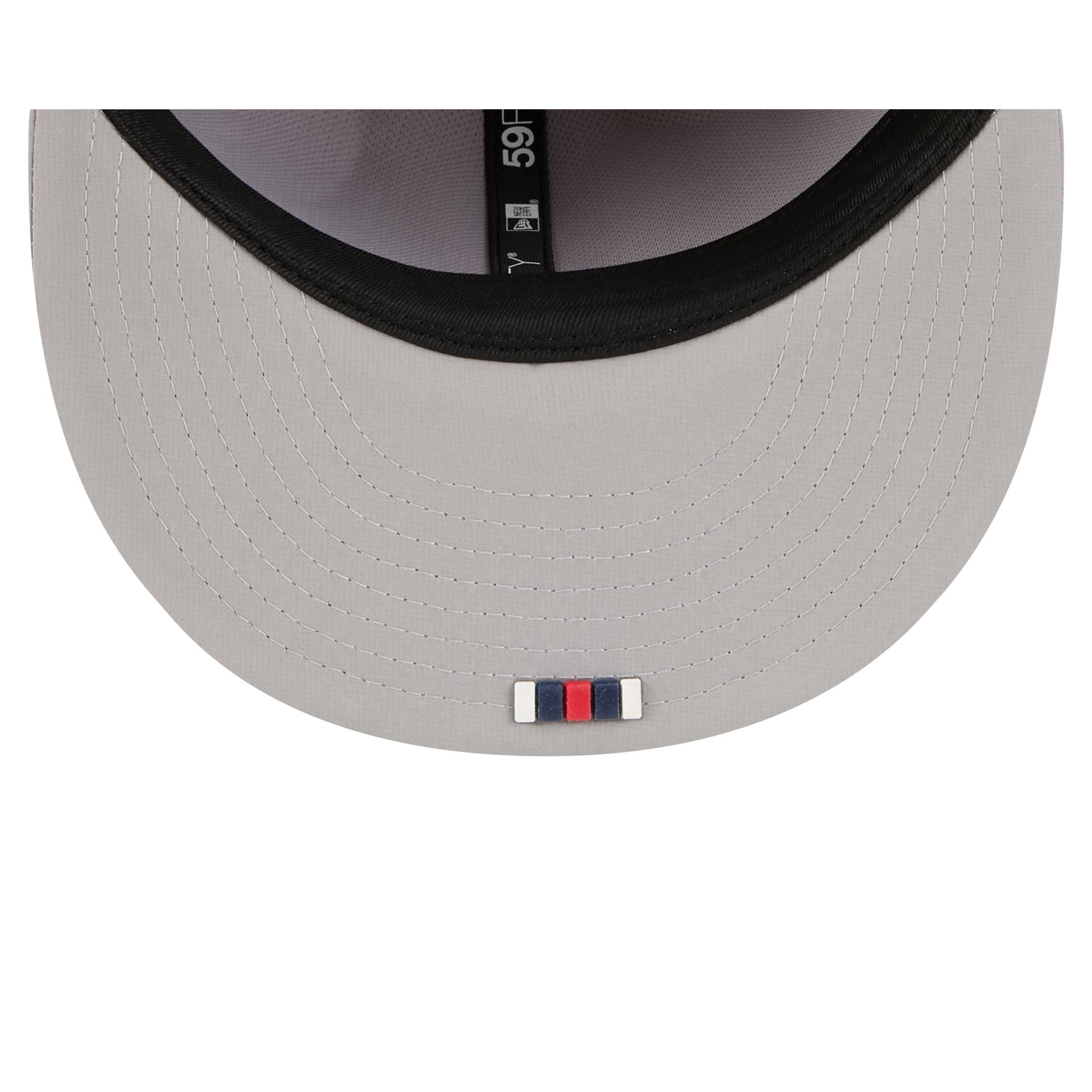 New England Patriots 2025 Sideline Hot Weather Gray 59FIFTY Fitted Hat - Image 7