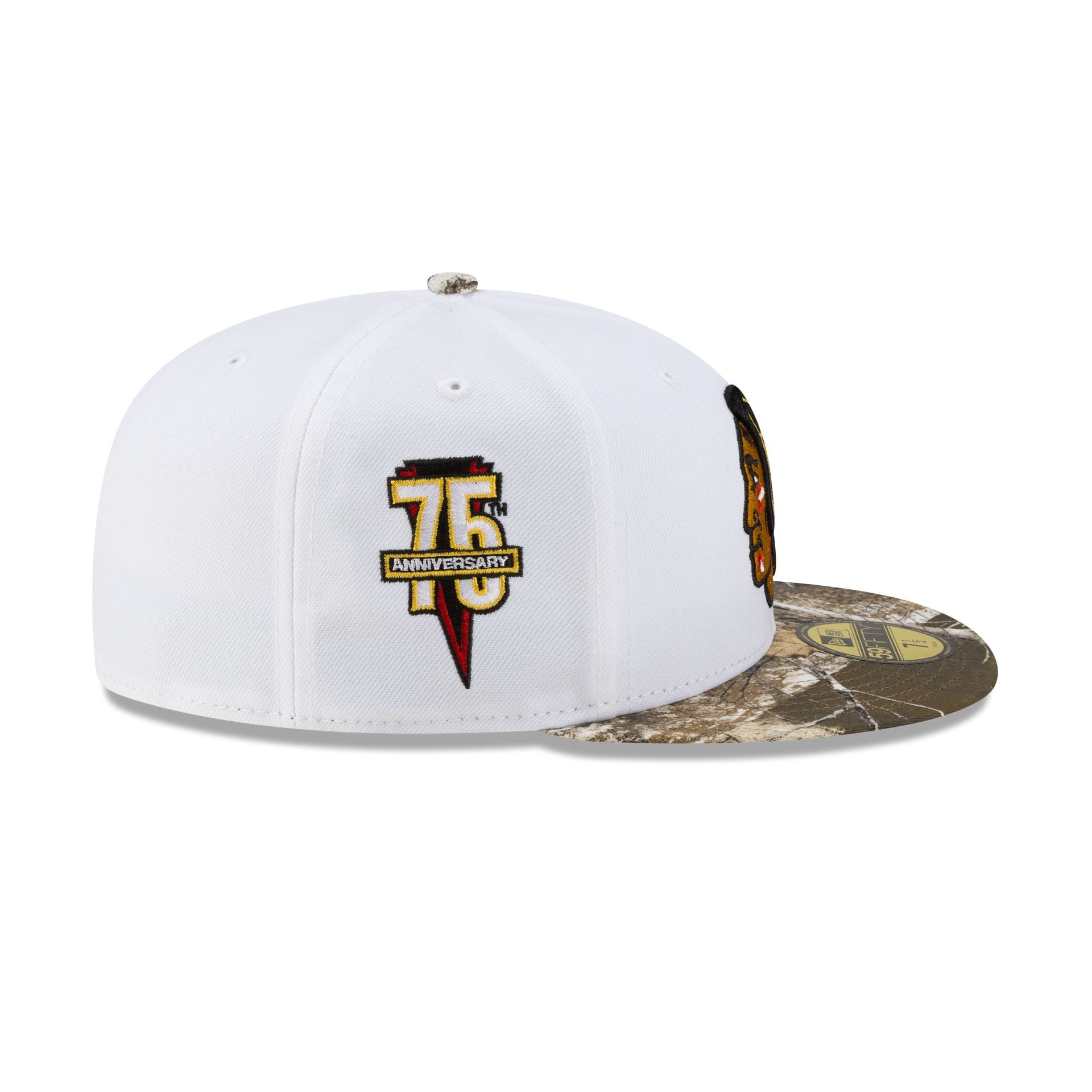 Chicago Blackhawks Realtree Visor 59FIFTY Fitted Hat - Image 4
